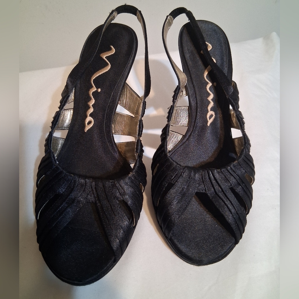 Nina Elegant Black Slingback Heels - Size 8M - Picture 1 of 7